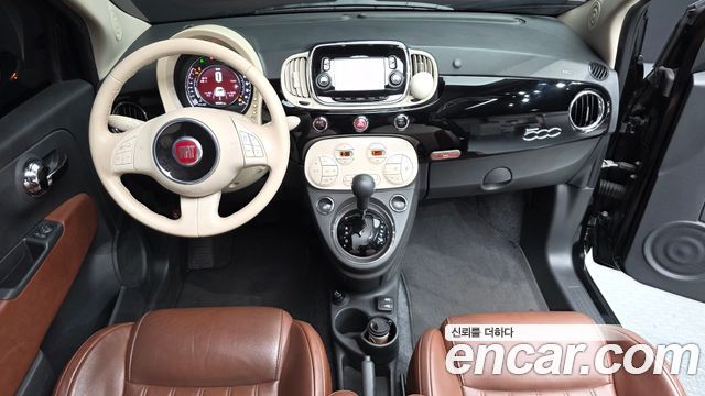 Fiat 500 — interior