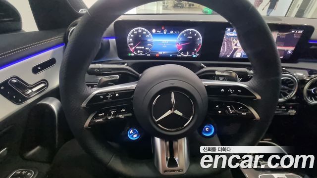 Mercedes-Benz CLA-Class — interior