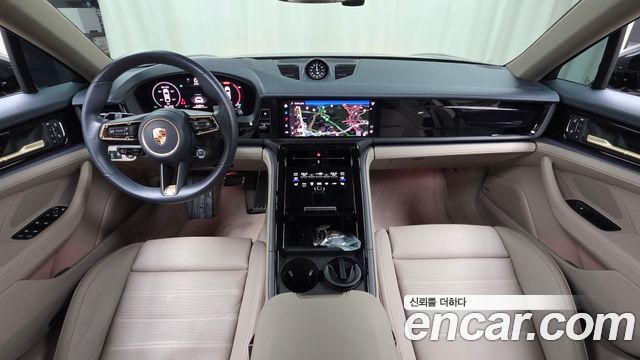 Porsche Panamera — interior