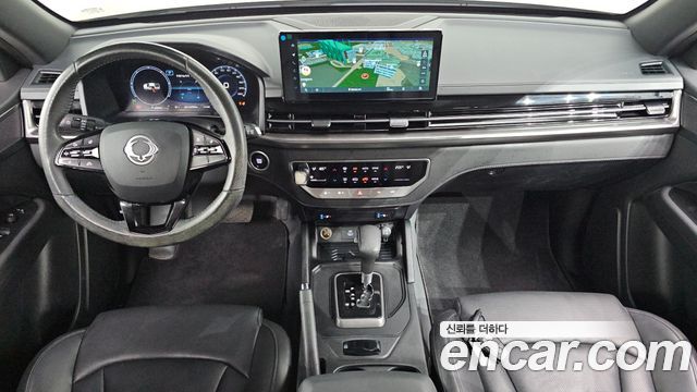 KG Mobility Rexton — interior