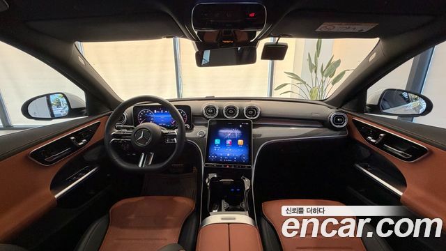 Mercedes-Benz C-Class — interior