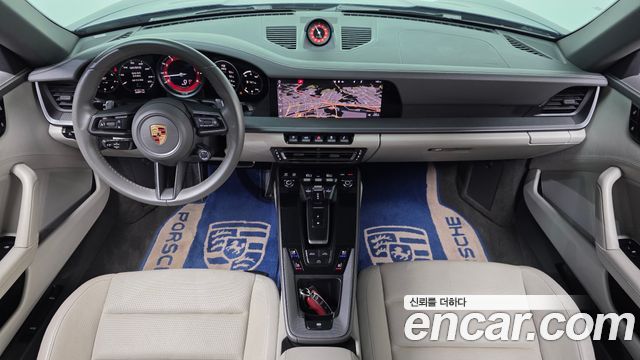 Porsche 911 — interior