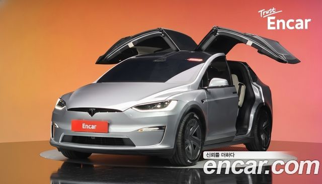 Tesla Model X — exterior