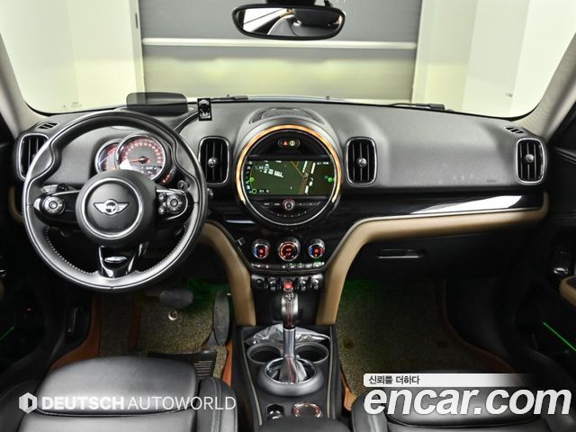 MINI Countryman — interior