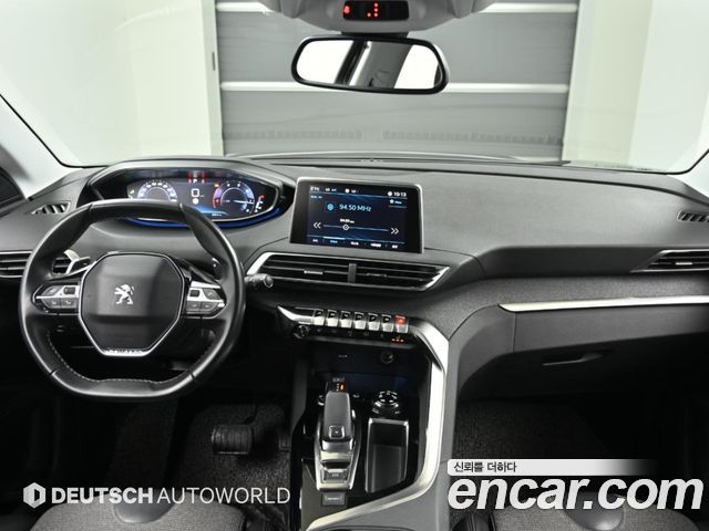 Peugeot 3008 — interior