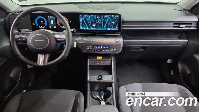 Hyundai Kona — interior