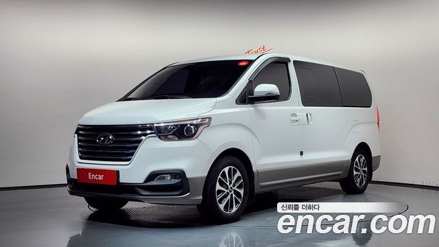 Hyundai Starex — exterior