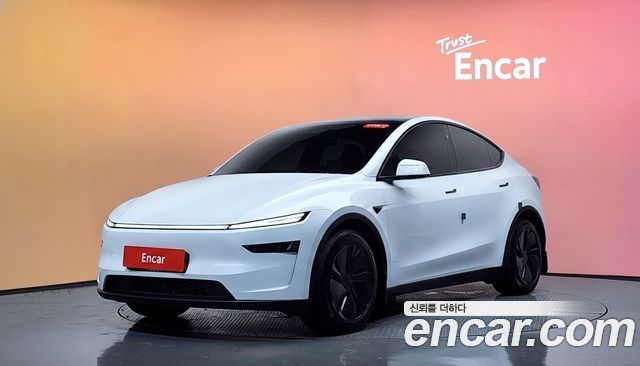 Tesla Model Y — exterior