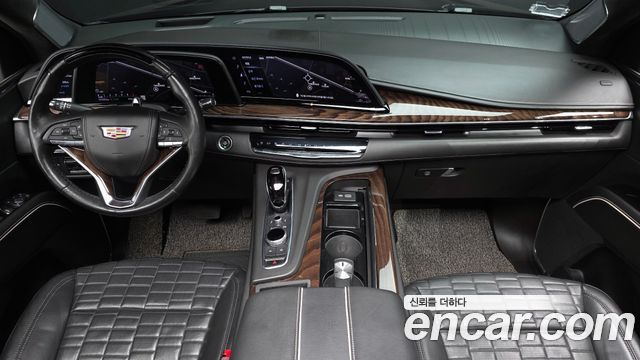 Cadillac Escalade — interior