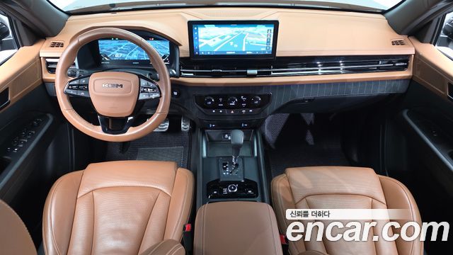 KG Mobility Musso — interior