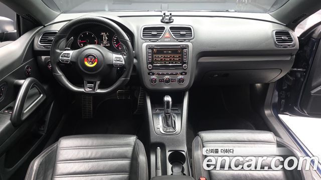 Volkswagen Scirocco — interior