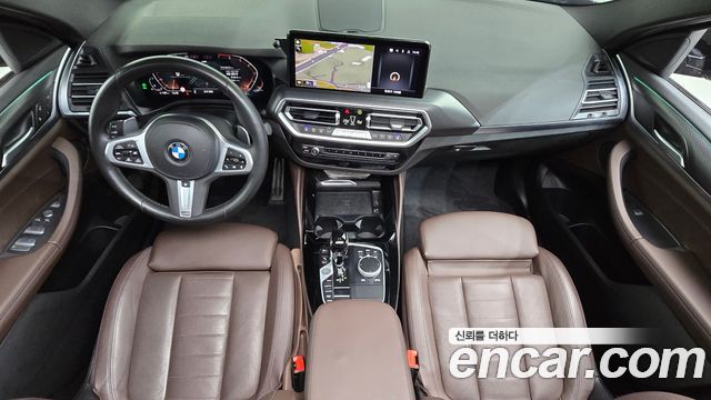 BMW X4 — interior