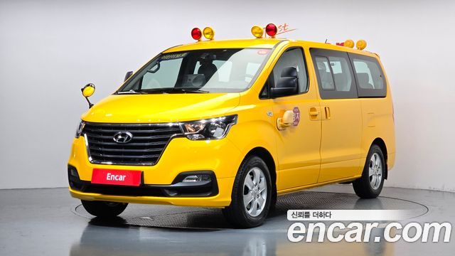 Hyundai Starex — exterior