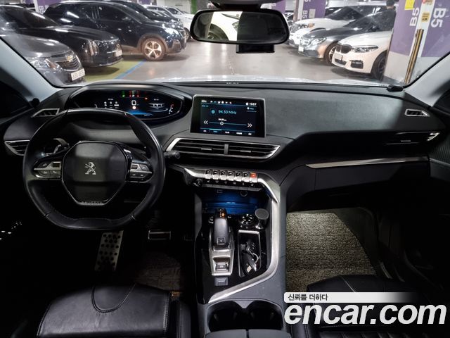 Peugeot 3008 — interior