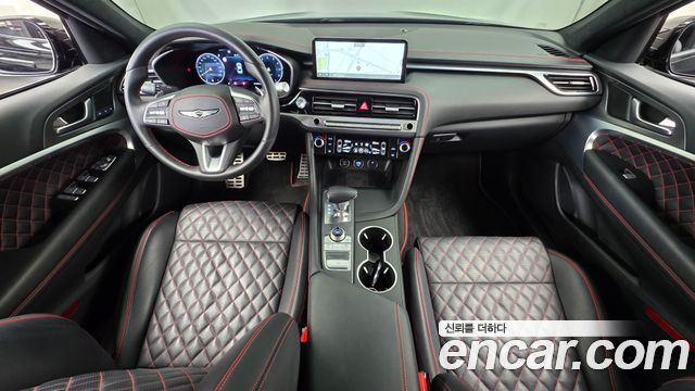 Genesis G70 — interior