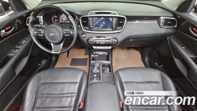 Kia Sorento — interior