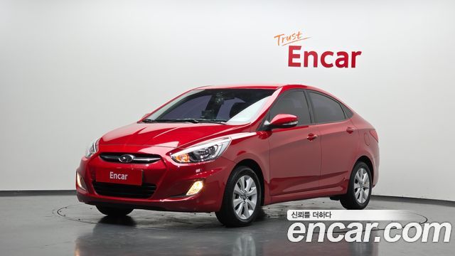 Hyundai Accent — exterior