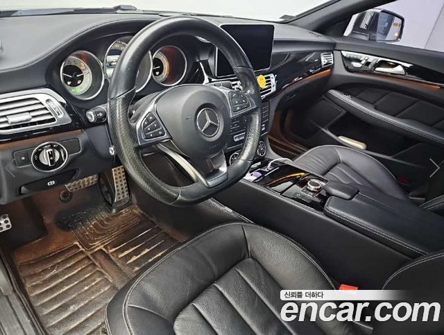 Mercedes-Benz CLS-Class — interior