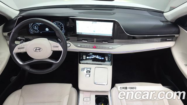 Hyundai Grandeur — interior