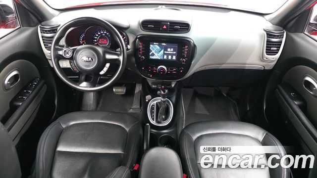 Kia Soul — interior
