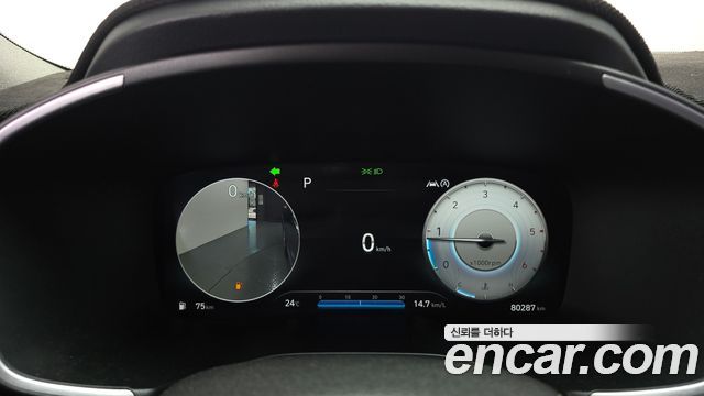 Hyundai Santa Fe — interior
