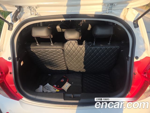 Chevrolet Korea Spark — interior