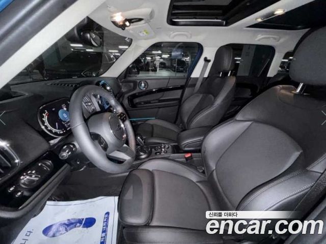 MINI Countryman — interior