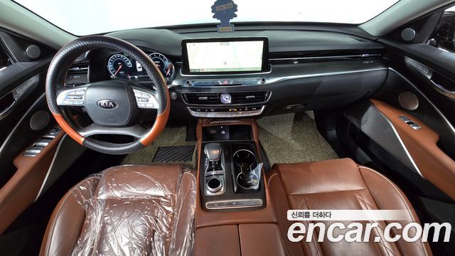 Kia K9 — interior
