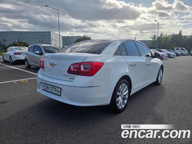 Chevrolet Korea Cruze — interior