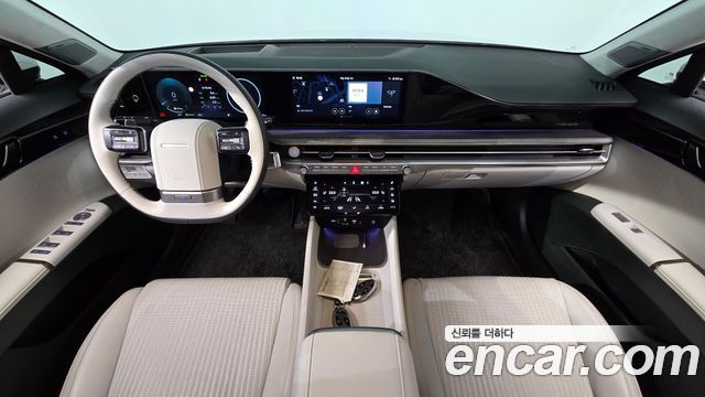 Hyundai Grandeur — interior