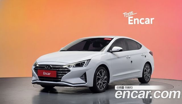 Hyundai Avante — exterior