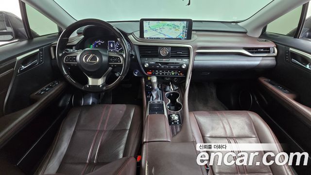 Lexus RX — interior