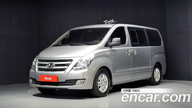 Hyundai Starex