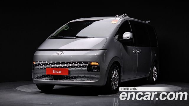 Hyundai Staria