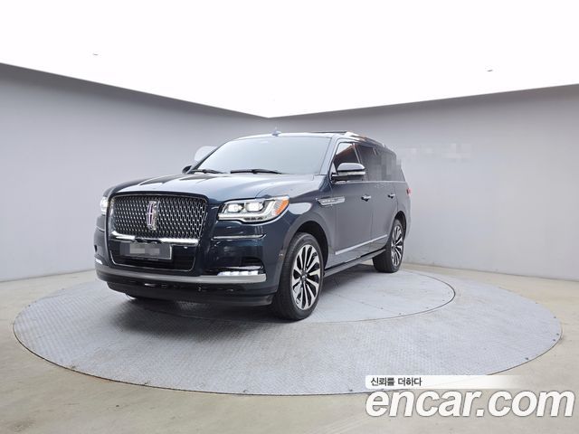Lincoln Navigator