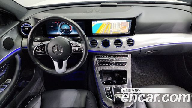 Mercedes-Benz E-Class — interior