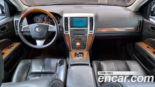Cadillac STS — interior