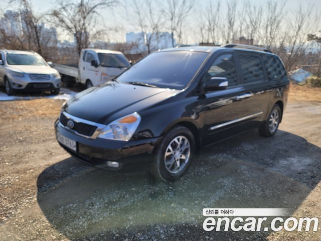 Kia Carnival — exterior