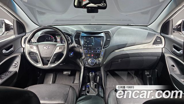 Hyundai Maxcruz — interior