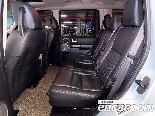 Land Rover Discovery — interior