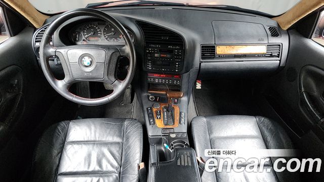 BMW 3 Series — interior