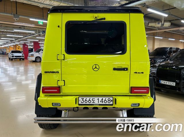 Mercedes-Benz G-Class — interior