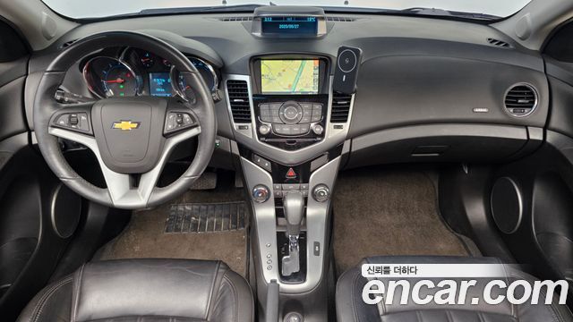 Chevrolet Korea Cruze — interior
