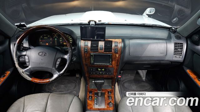 Hyundai Terracan — interior