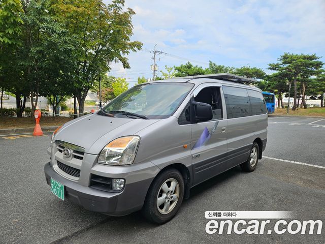 Hyundai Starex — exterior