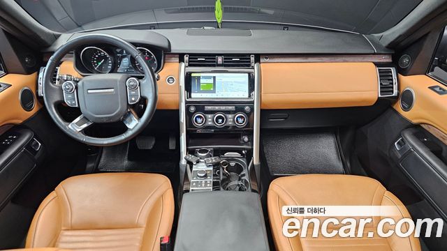 Land Rover Discovery — interior