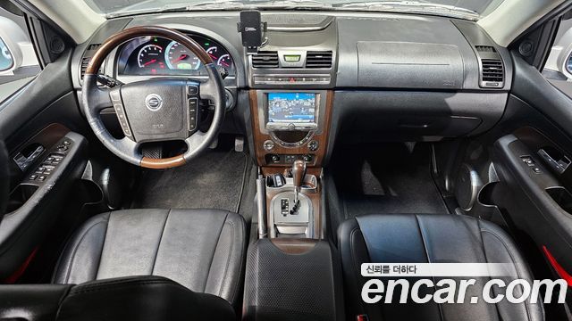 KG Mobility Rexton — interior