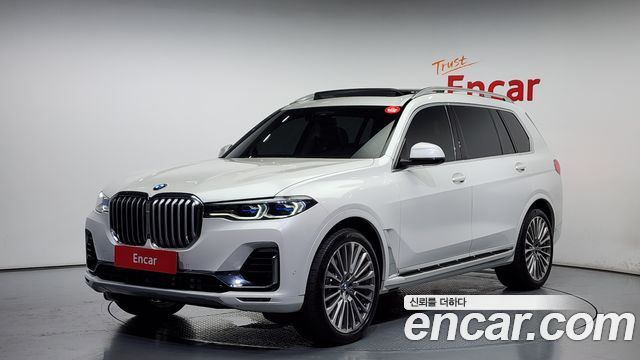 BMW X7 — exterior