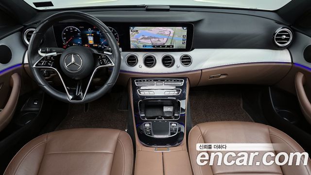 Mercedes-Benz E-Class — interior
