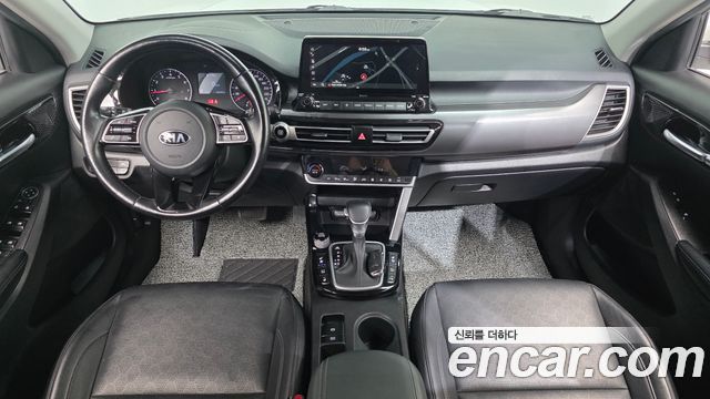 Kia Seltos — interior